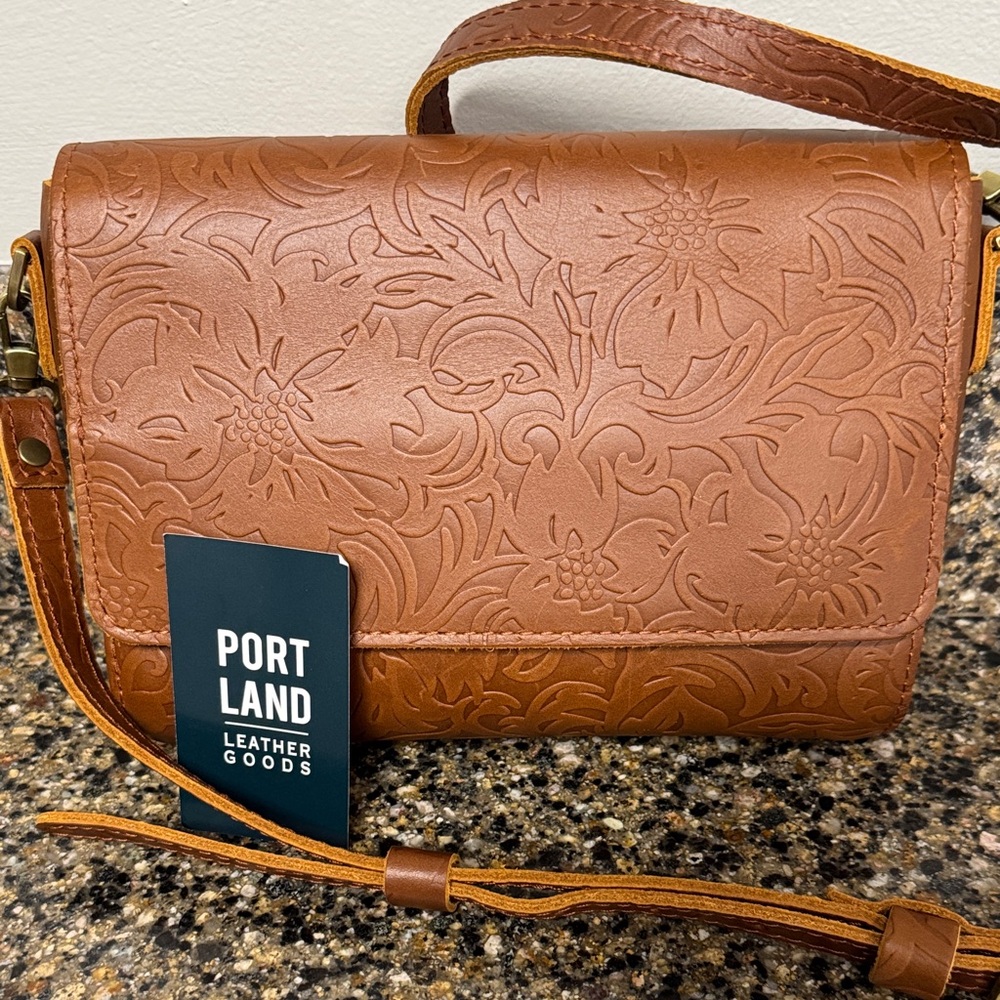 Portland Leather Metro Medium New Cowhide Stamp